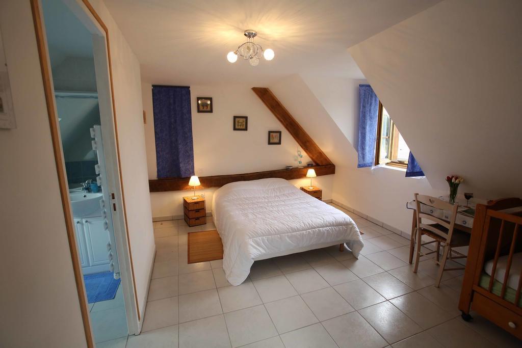 Ferme Cidricole Hugues Desfrieches Bed & Breakfast Sainte-Marguerite-de-Carrouges Phòng bức ảnh