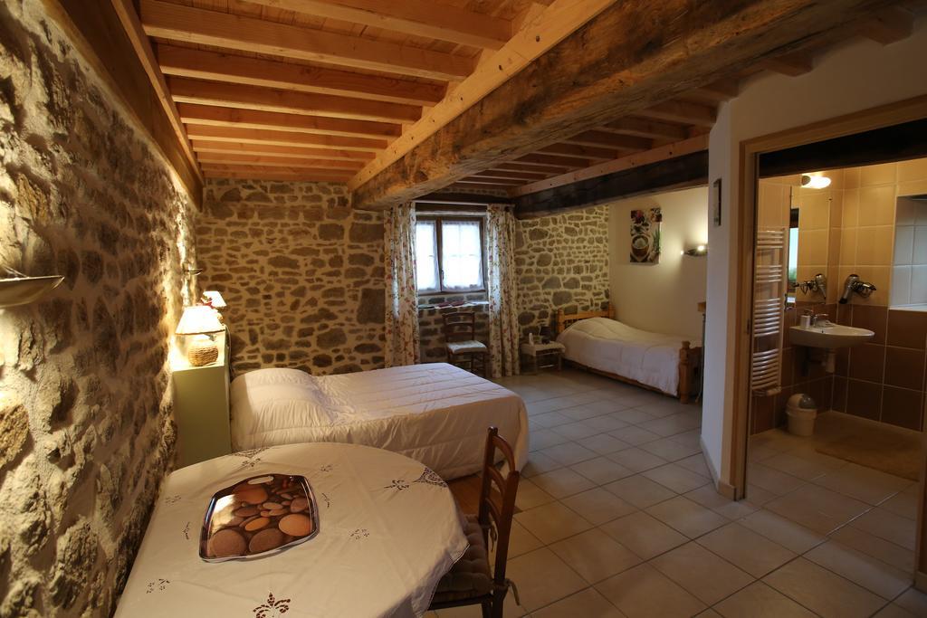 Ferme Cidricole Hugues Desfrieches Bed & Breakfast Sainte-Marguerite-de-Carrouges Phòng bức ảnh